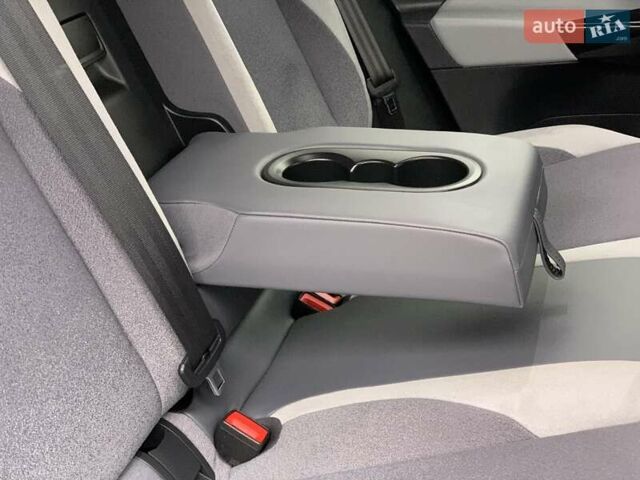 Черный Фольксваген ID.3, объемом двигателя 0 л и пробегом 68 тыс. км за 18650 $, фото 39 на Automoto.ua