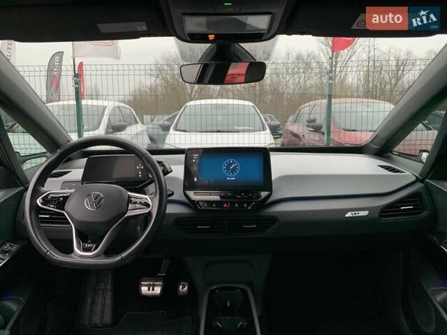 Черный Фольксваген ID.3, объемом двигателя 0 л и пробегом 68 тыс. км за 18650 $, фото 68 на Automoto.ua