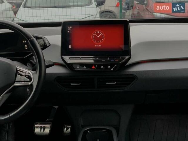 Черный Фольксваген ID.3, объемом двигателя 0 л и пробегом 153 тыс. км за 16655 $, фото 36 на Automoto.ua