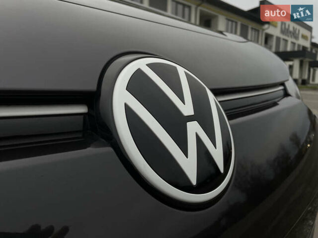 Черный Фольксваген ID.3, объемом двигателя 0 л и пробегом 161 тыс. км за 14950 $, фото 42 на Automoto.ua