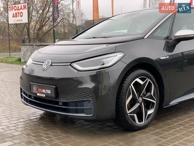Черный Фольксваген ID.3, объемом двигателя 0 л и пробегом 153 тыс. км за 16655 $, фото 3 на Automoto.ua