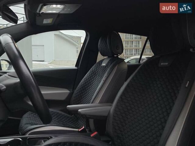 Черный Фольксваген ID.3, объемом двигателя 0 л и пробегом 141 тыс. км за 16099 $, фото 21 на Automoto.ua