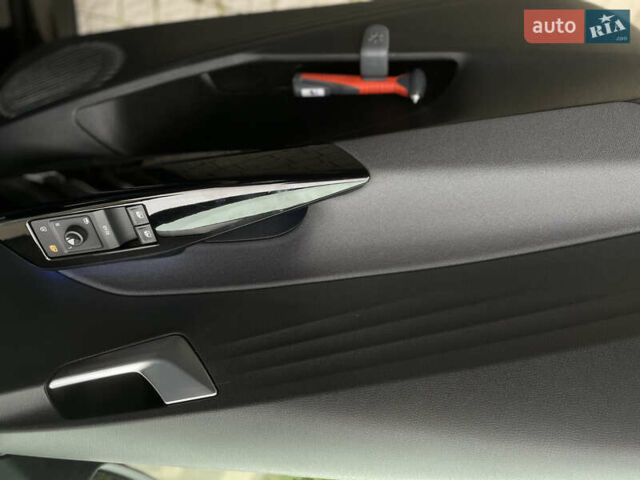 Черный Фольксваген ID.3, объемом двигателя 0 л и пробегом 161 тыс. км за 14950 $, фото 77 на Automoto.ua