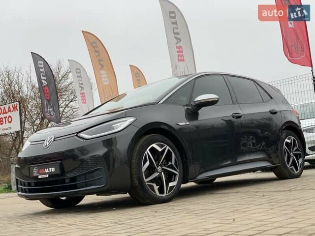 Черный Фольксваген ID.3, объемом двигателя 0 л и пробегом 68 тыс. км за 18650 $, фото 1 на Automoto.ua