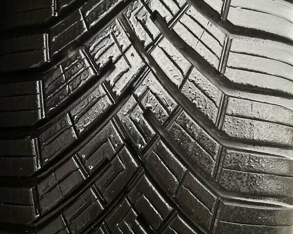 Черный Фольксваген ID.3, объемом двигателя 0 л и пробегом 161 тыс. км за 14950 $, фото 58 на Automoto.ua