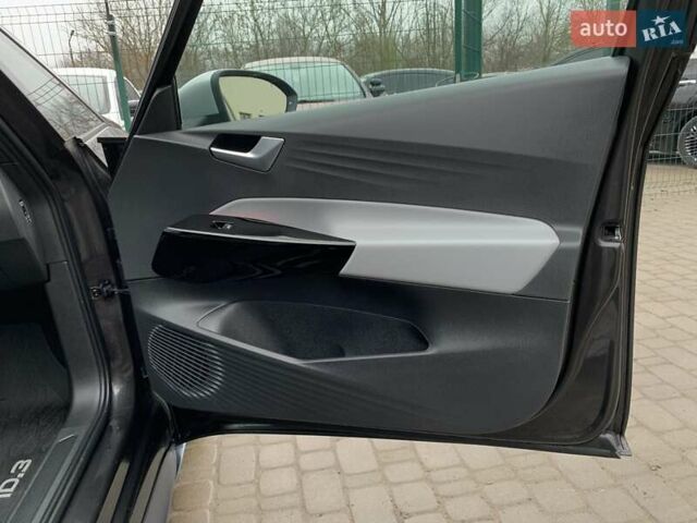 Черный Фольксваген ID.3, объемом двигателя 0 л и пробегом 153 тыс. км за 16655 $, фото 32 на Automoto.ua