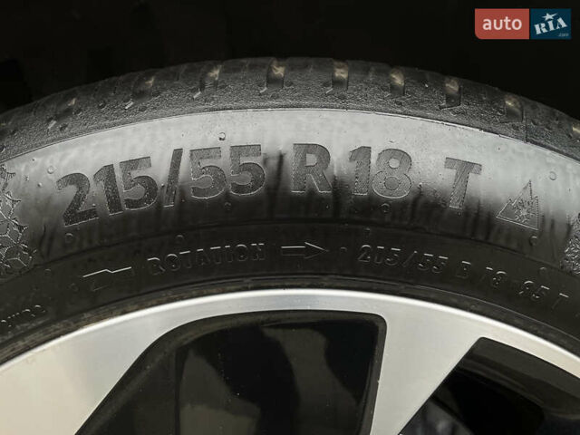 Черный Фольксваген ID.3, объемом двигателя 0 л и пробегом 161 тыс. км за 14950 $, фото 60 на Automoto.ua