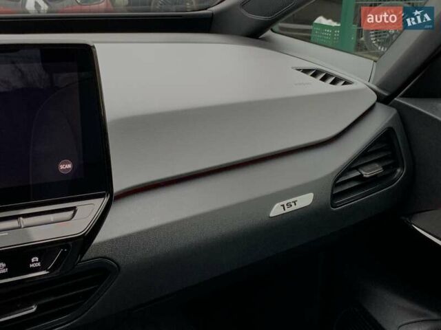 Черный Фольксваген ID.3, объемом двигателя 0 л и пробегом 153 тыс. км за 16655 $, фото 57 на Automoto.ua