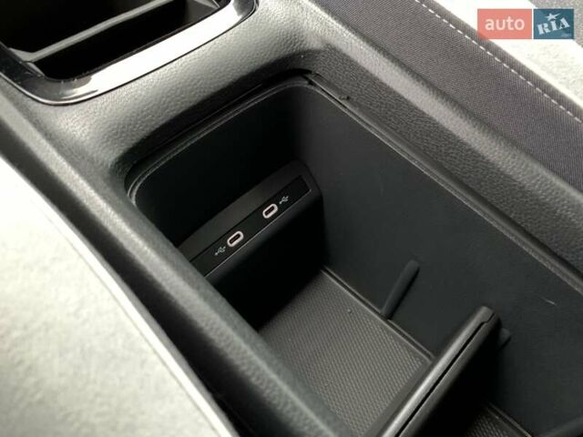 Черный Фольксваген ID.3, объемом двигателя 0 л и пробегом 68 тыс. км за 18650 $, фото 64 на Automoto.ua