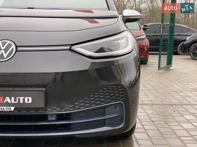 Черный Фольксваген ID.3, объемом двигателя 0 л и пробегом 153 тыс. км за 16655 $, фото 6 на Automoto.ua