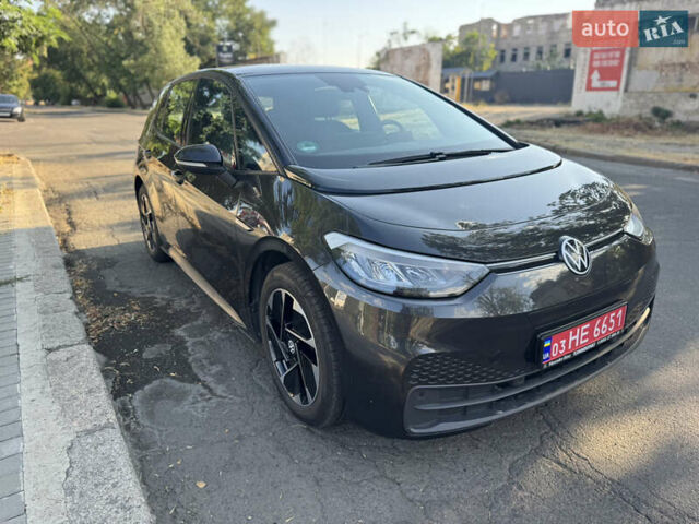Черный Фольксваген ID.3, объемом двигателя 0 л и пробегом 63 тыс. км за 16400 $, фото 4 на Automoto.ua