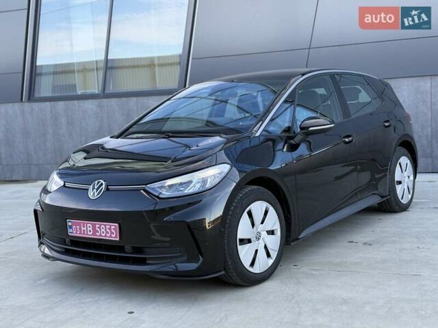 Черный Фольксваген ID.3, объемом двигателя 0 л и пробегом 7 тыс. км за 23023 $, фото 3 на Automoto.ua