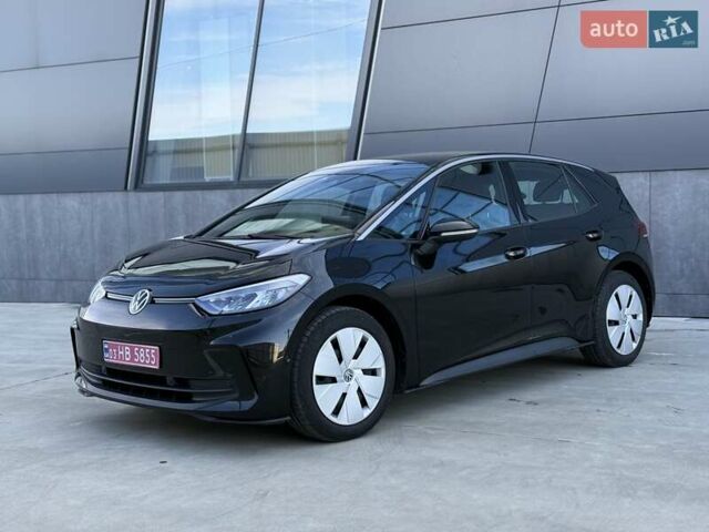 Черный Фольксваген ID.3, объемом двигателя 0 л и пробегом 7 тыс. км за 23023 $, фото 2 на Automoto.ua