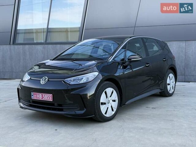 Черный Фольксваген ID.3, объемом двигателя 0 л и пробегом 7 тыс. км за 23023 $, фото 1 на Automoto.ua