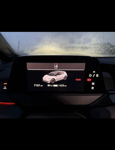 Черный Фольксваген ID.3, объемом двигателя 0 л и пробегом 7 тыс. км за 23799 $, фото 2 на Automoto.ua