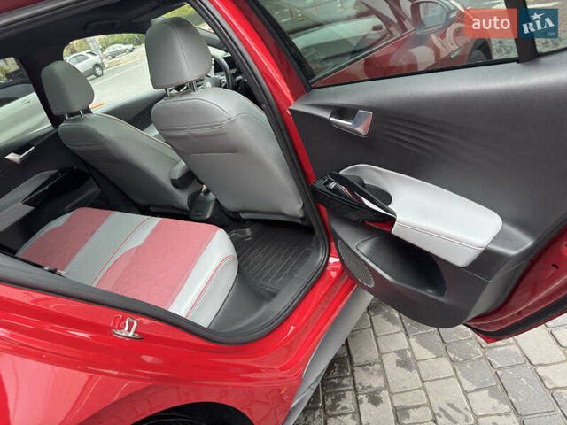 Красный Фольксваген ID.3, объемом двигателя 0 л и пробегом 7 тыс. км за 17600 $, фото 15 на Automoto.ua