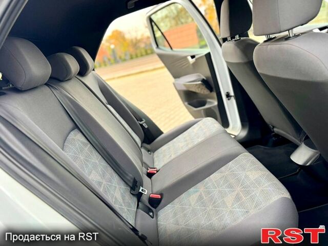 Фольксваген ID.3, об'ємом двигуна 0.15 л та пробігом 185 тис. км за 14950 $, фото 11 на Automoto.ua