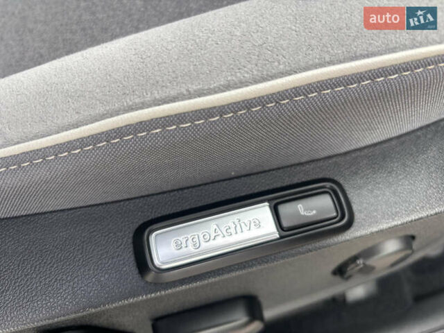 Фольксваген ID.3 2020 в Коломые на Automoto.ua Серый Фольксваген ID.3, объемом двигателя 0 л и пробегом 214 тыс. км за 14999 $, фото 26 на Automoto.ua