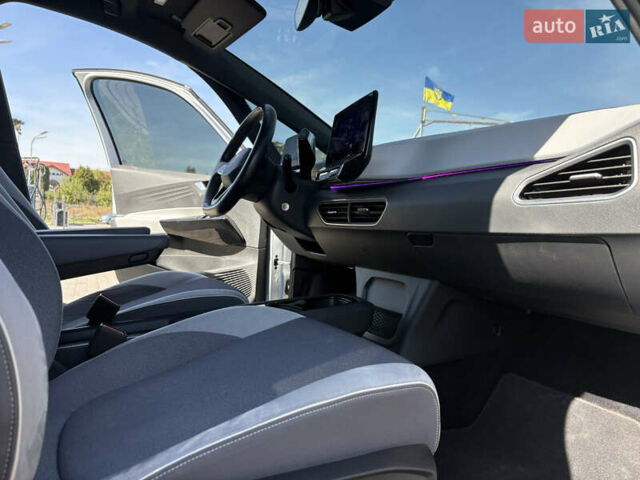 Серый Фольксваген ID.3, объемом двигателя 0 л и пробегом 141 тыс. км за 16500 $, фото 40 на Automoto.ua