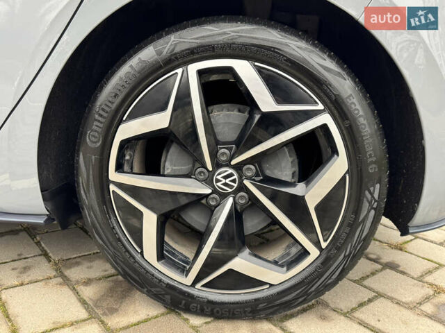 Серый Фольксваген ID.3, объемом двигателя 0 л и пробегом 107 тыс. км за 16999 $, фото 114 на Automoto.ua