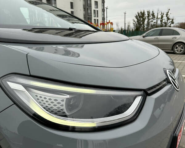 Серый Фольксваген ID.3, объемом двигателя 0 л и пробегом 160 тыс. км за 17200 $, фото 2 на Automoto.ua