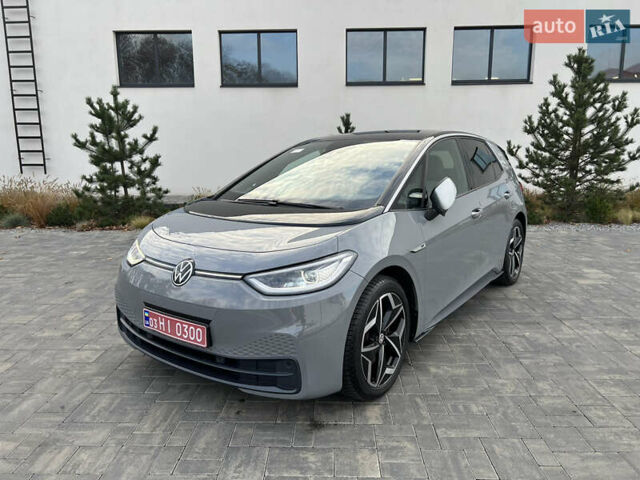 Серый Фольксваген ID.3, объемом двигателя 0 л и пробегом 117 тыс. км за 17300 $, фото 1 на Automoto.ua