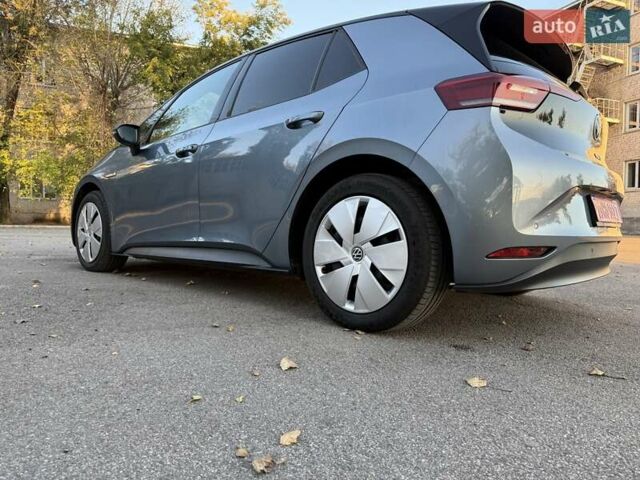 Сірий Фольксваген ID.3, об'ємом двигуна 0 л та пробігом 135 тис. км за 17900 $, фото 25 на Automoto.ua