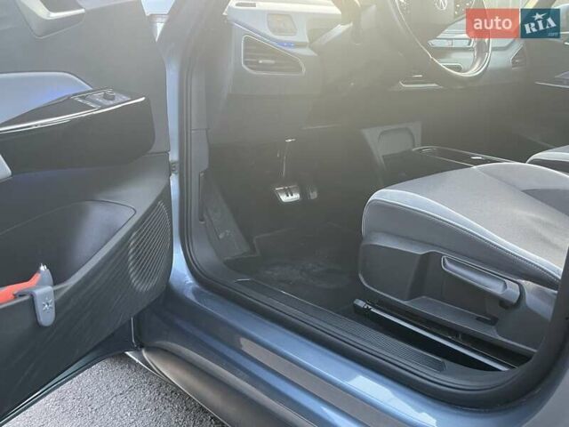 Серый Фольксваген ID.3, объемом двигателя 0 л и пробегом 143 тыс. км за 15200 $, фото 9 на Automoto.ua