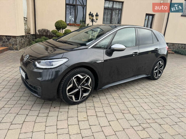 Серый Фольксваген ID.3, объемом двигателя 0 л и пробегом 97 тыс. км за 16900 $, фото 2 на Automoto.ua