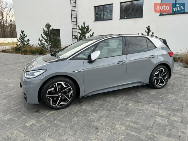 Серый Фольксваген ID.3, объемом двигателя 0 л и пробегом 117 тыс. км за 17300 $, фото 3 на Automoto.ua