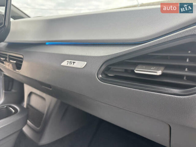 Фольксваген ID.3 2020 в Коломые на Automoto.ua Серый Фольксваген ID.3, объемом двигателя 0 л и пробегом 214 тыс. км за 14999 $, фото 28 на Automoto.ua