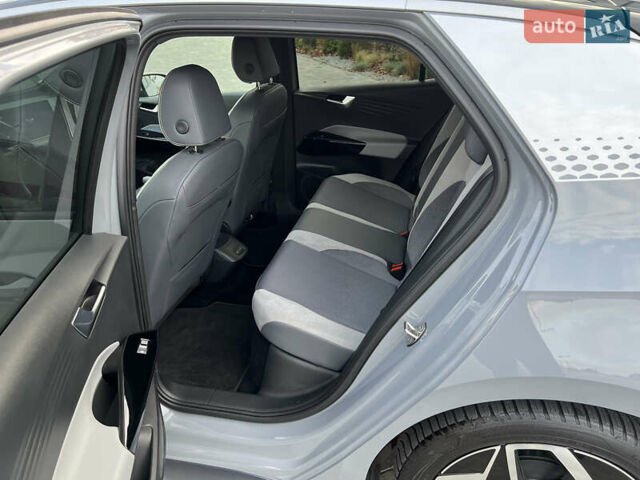 Серый Фольксваген ID.3, объемом двигателя 0 л и пробегом 117 тыс. км за 17300 $, фото 60 на Automoto.ua