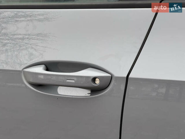 Серый Фольксваген ID.3, объемом двигателя 0 л и пробегом 129 тыс. км за 16400 $, фото 19 на Automoto.ua