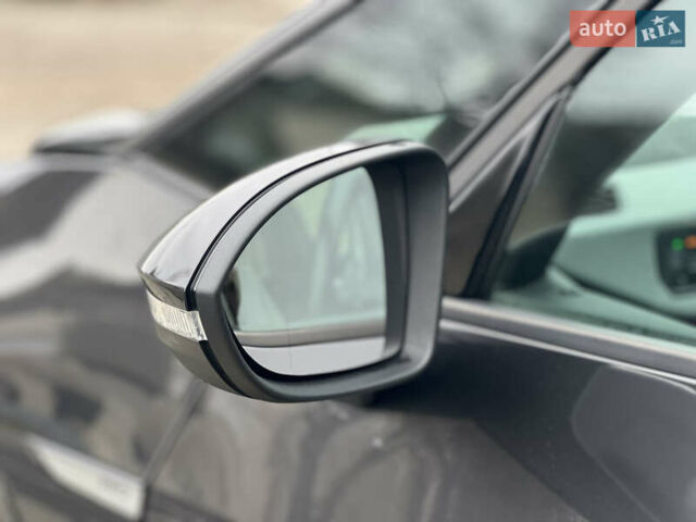 Серый Фольксваген ID.3, объемом двигателя 0 л и пробегом 64 тыс. км за 16950 $, фото 13 на Automoto.ua