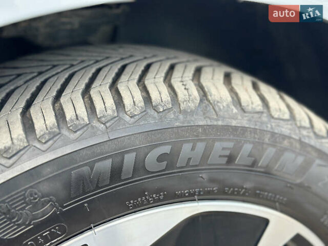 Сірий Фольксваген ID.3, об'ємом двигуна 0 л та пробігом 137 тис. км за 16200 $, фото 33 на Automoto.ua