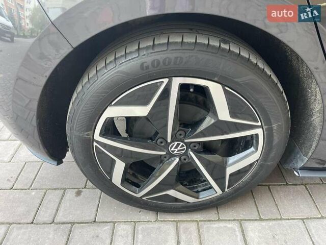 Сірий Фольксваген ID.3, об'ємом двигуна 0 л та пробігом 129 тис. км за 18500 $, фото 20 на Automoto.ua