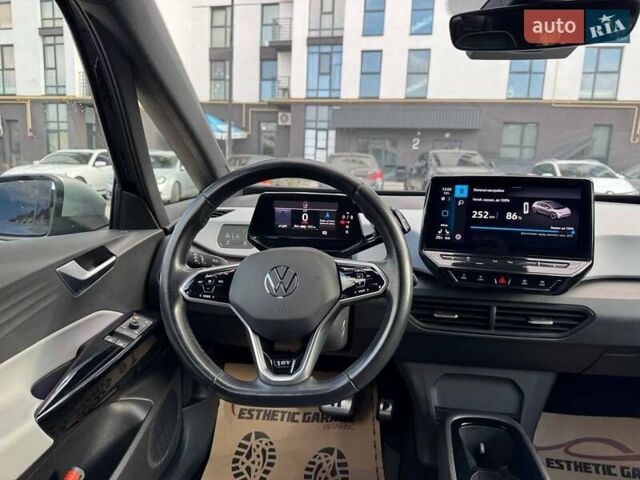 Серый Фольксваген ID.3, объемом двигателя 0 л и пробегом 109 тыс. км за 17799 $, фото 23 на Automoto.ua
