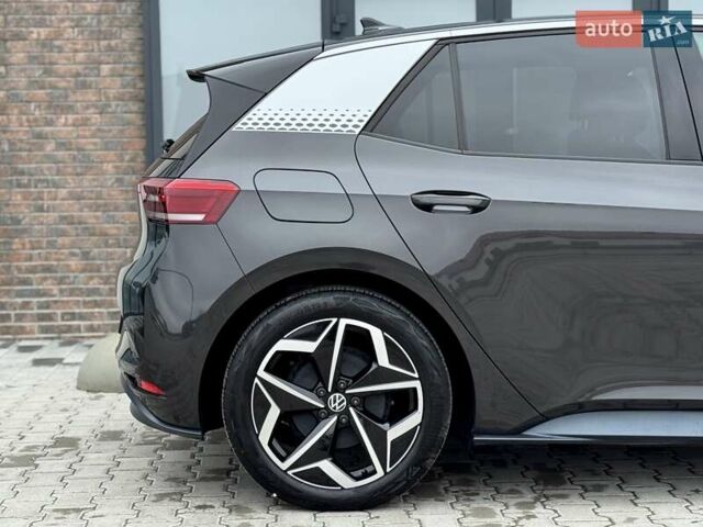 Серый Фольксваген ID.3, объемом двигателя 0 л и пробегом 100 тыс. км за 16999 $, фото 34 на Automoto.ua