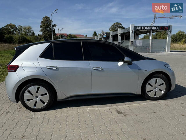 Серый Фольксваген ID.3, объемом двигателя 0 л и пробегом 141 тыс. км за 16500 $, фото 12 на Automoto.ua