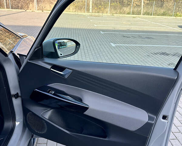 Сірий Фольксваген ID.3, об'ємом двигуна 0 л та пробігом 137 тис. км за 16200 $, фото 60 на Automoto.ua