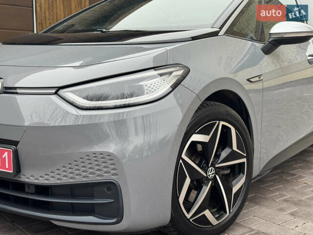 Серый Фольксваген ID.3, объемом двигателя 0 л и пробегом 129 тыс. км за 16400 $, фото 8 на Automoto.ua