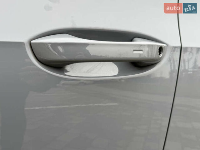 Серый Фольксваген ID.3, объемом двигателя 0 л и пробегом 107 тыс. км за 16999 $, фото 28 на Automoto.ua