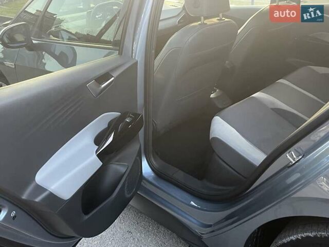 Серый Фольксваген ID.3, объемом двигателя 0 л и пробегом 143 тыс. км за 15200 $, фото 10 на Automoto.ua