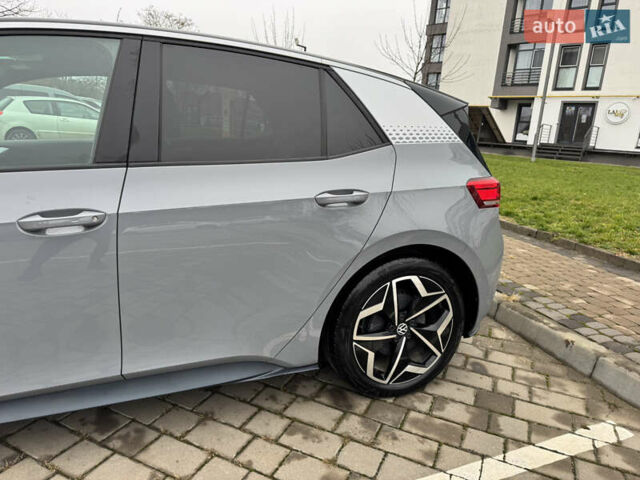 Серый Фольксваген ID.3, объемом двигателя 0 л и пробегом 107 тыс. км за 16999 $, фото 11 на Automoto.ua