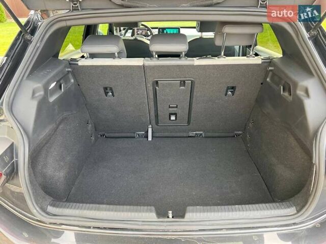 Сірий Фольксваген ID.3, об'ємом двигуна 0 л та пробігом 34 тис. км за 19900 $, фото 27 на Automoto.ua