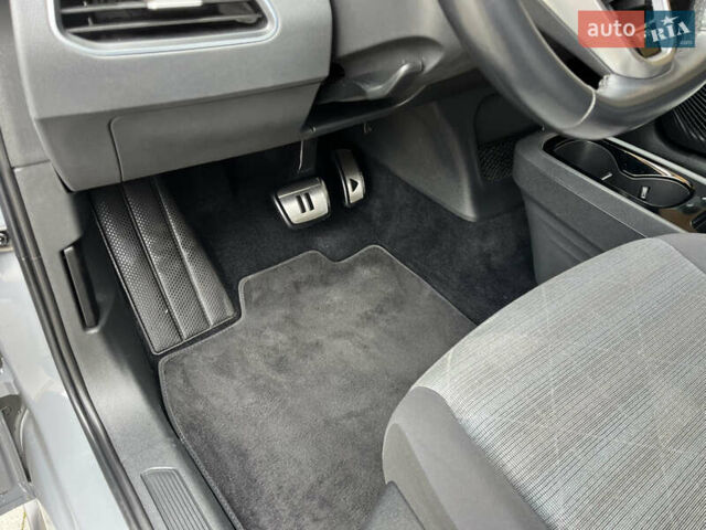 Фольксваген ID.3 2020 в Коломые на Automoto.ua Серый Фольксваген ID.3, объемом двигателя 0 л и пробегом 87 тыс. км за 16450 $, фото 17 на Automoto.ua