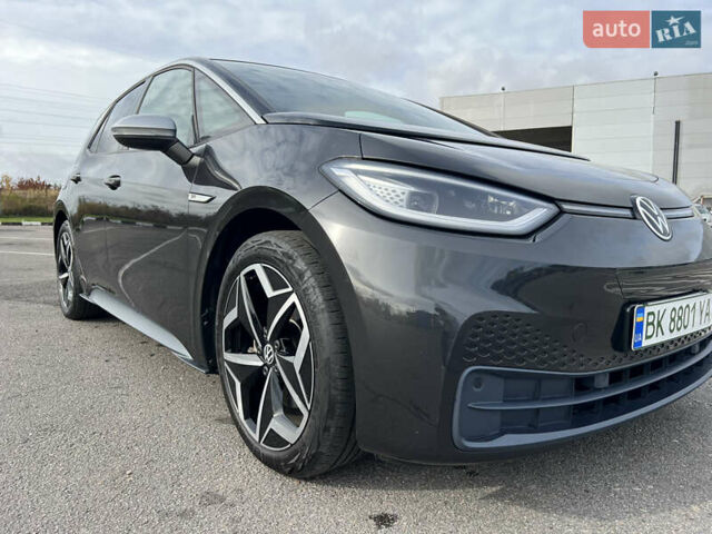 Серый Фольксваген ID.3, объемом двигателя 0 л и пробегом 98 тыс. км за 16300 $, фото 10 на Automoto.ua