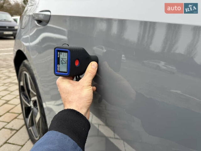 Серый Фольксваген ID.3, объемом двигателя 0 л и пробегом 107 тыс. км за 16999 $, фото 126 на Automoto.ua