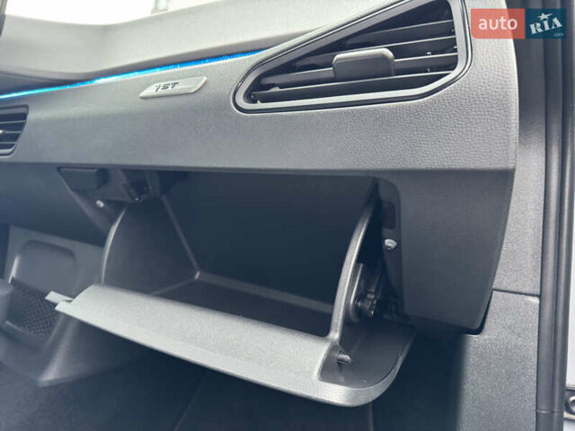 Серый Фольксваген ID.3, объемом двигателя 0 л и пробегом 107 тыс. км за 16999 $, фото 100 на Automoto.ua