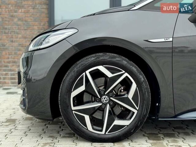 Серый Фольксваген ID.3, объемом двигателя 0 л и пробегом 100 тыс. км за 16999 $, фото 35 на Automoto.ua